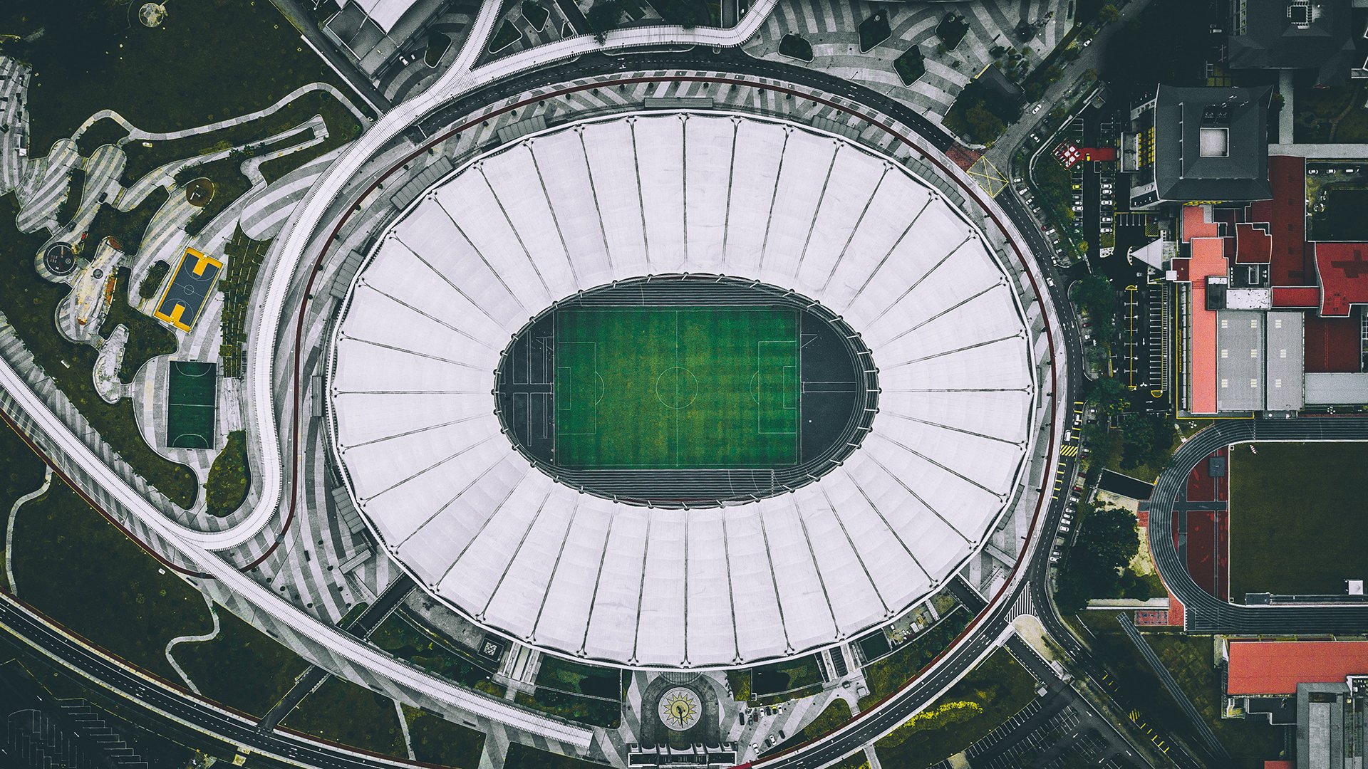 TheShy遭遇五持续失利，利物浦教练压力巨大！比赛高潮迭起
